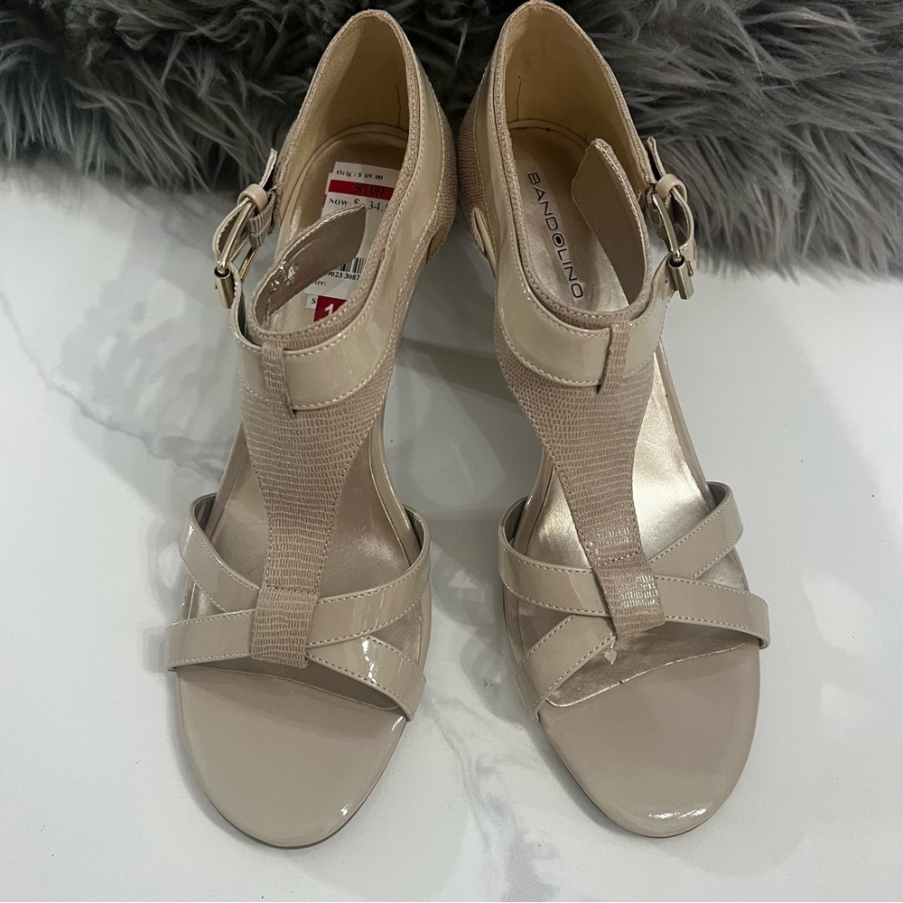 Bandolino Beige Sandal heel size 10.5